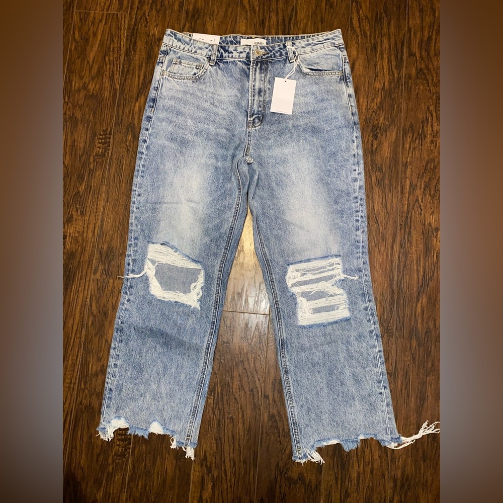 Vervet high rise distressed jeans NWT